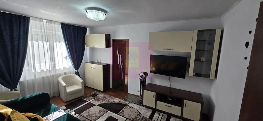 Apartament cu 2 camere semidecomandat în Est