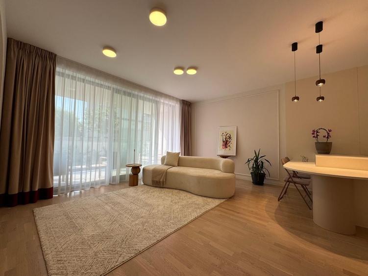 Apartament cu 2 camere decomandat în Băneasa