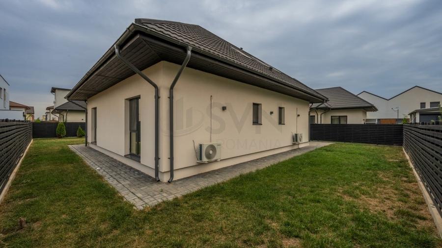 Casă individuală cu 5 camere cu Canalizare în Tunari