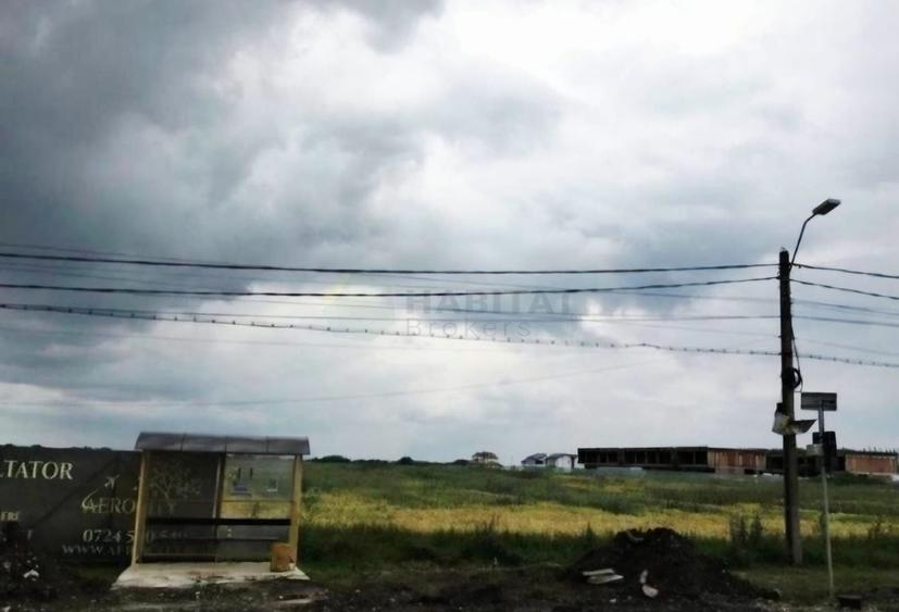 Teren Construcții intravilan de 23600 mp, în Tunari