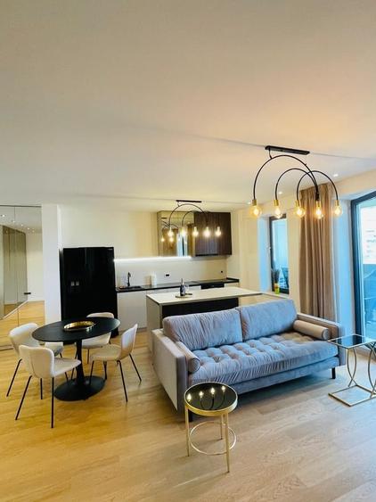 Apartament cu 3 camere decomandat în Aviației