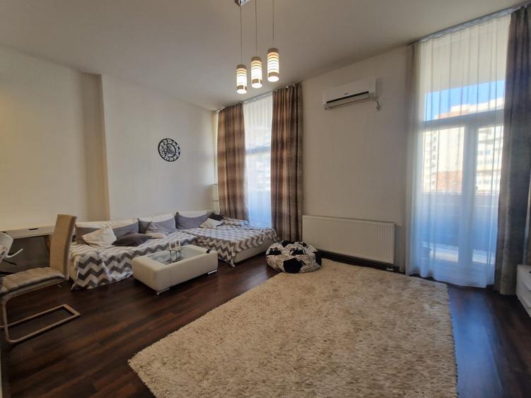 Apartament cu 2 camere semidecomandat în Central