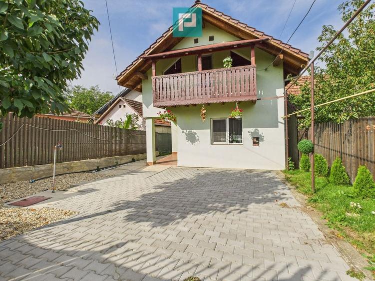 Casă individuală cu 3 camere cu Canalizare în Central