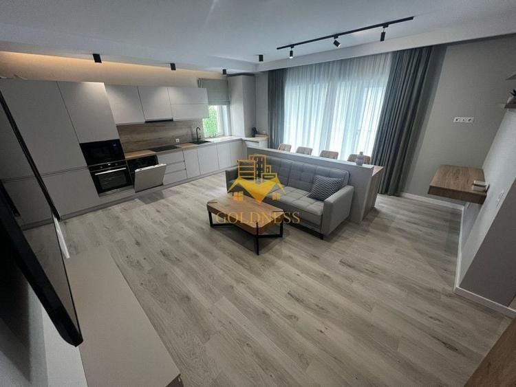 Apartament cu 2 camere semidecomandat, mobilat în Bună Ziua