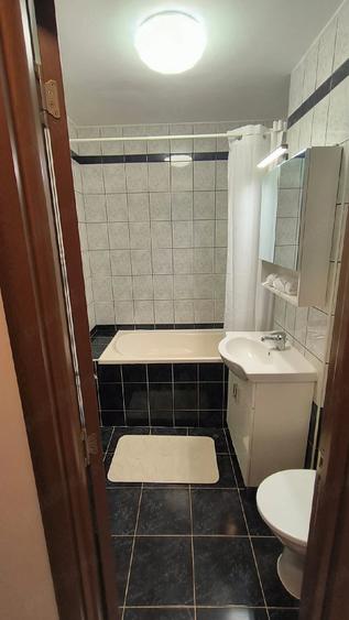 Apartament cu 3 camere decomandat în Bistrița Lac