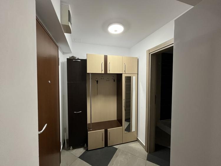 Apartament cu 2 camere decomandat, mobilat în Aurel Vlaicu