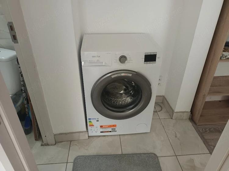 Apartament cu 2 camere semidecomandat în Ultracentral