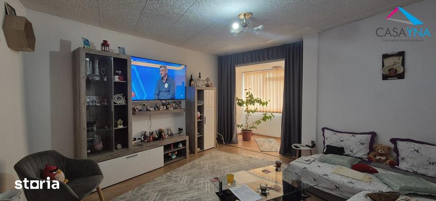 Apartament cu 3 camere decomandat în Central