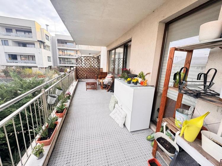 Apartament cu 3 camere decomandat, mobilat în Pipera