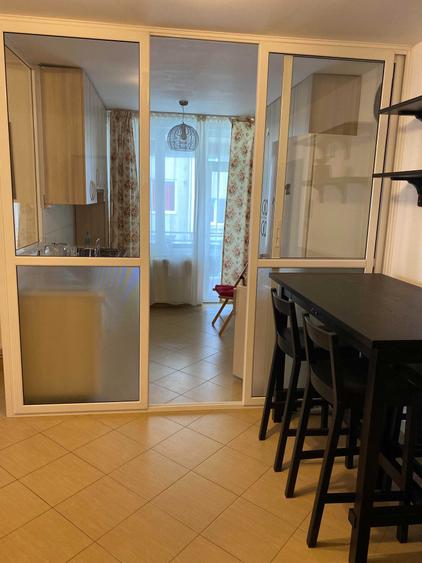 Apartament cu 3 camere decomandat în Florești