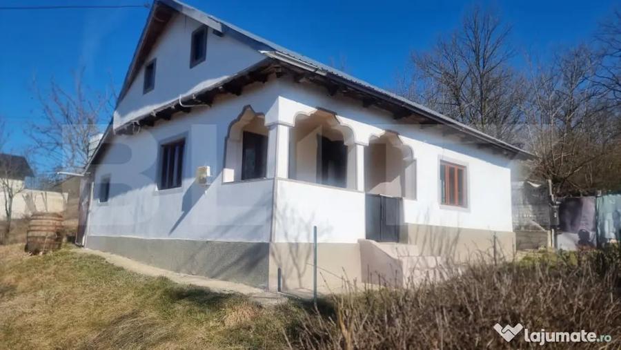 Casă cu 3 camere cu Teren 2000 Mp în Iordăcheanu