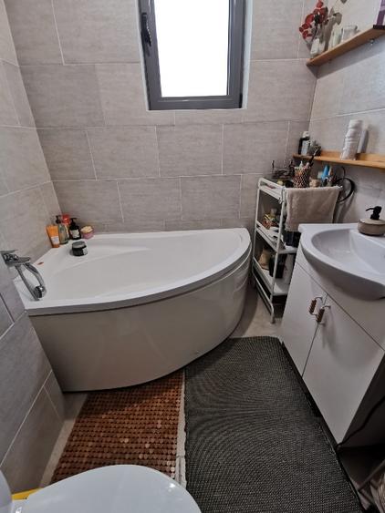 Anunt proprietar. Vanzare apartament spatios cu 2 camere, Pip - 9