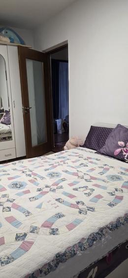 Apartament cu 3 camere circular în Alexandru Obregia