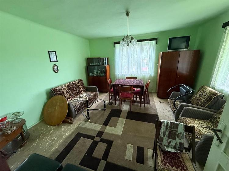 Casă individuală cu 2 camere cu Teren 6600 Mp în Așchileu Mare