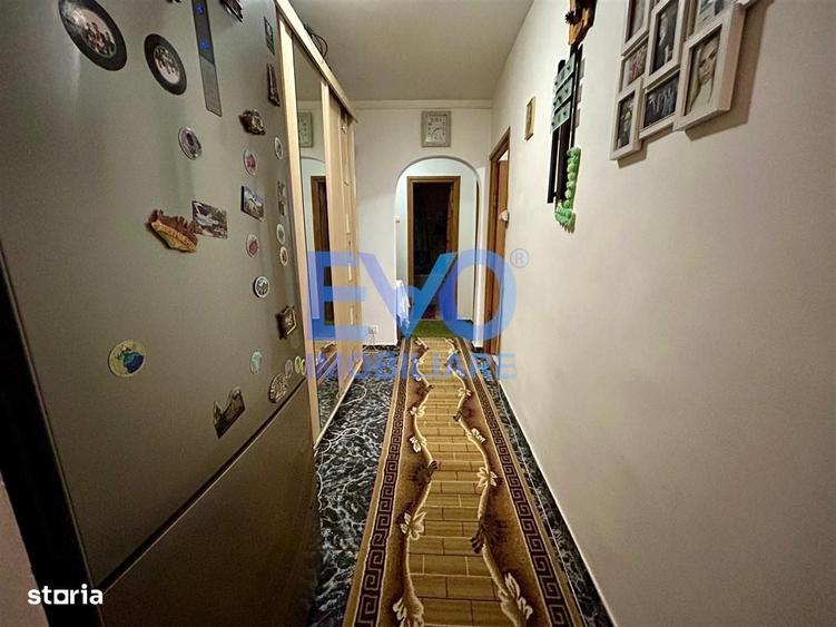 Apartament cu 3 camere în Alexandru cel Bun