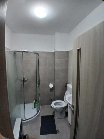Garsonieră decomandată în Central