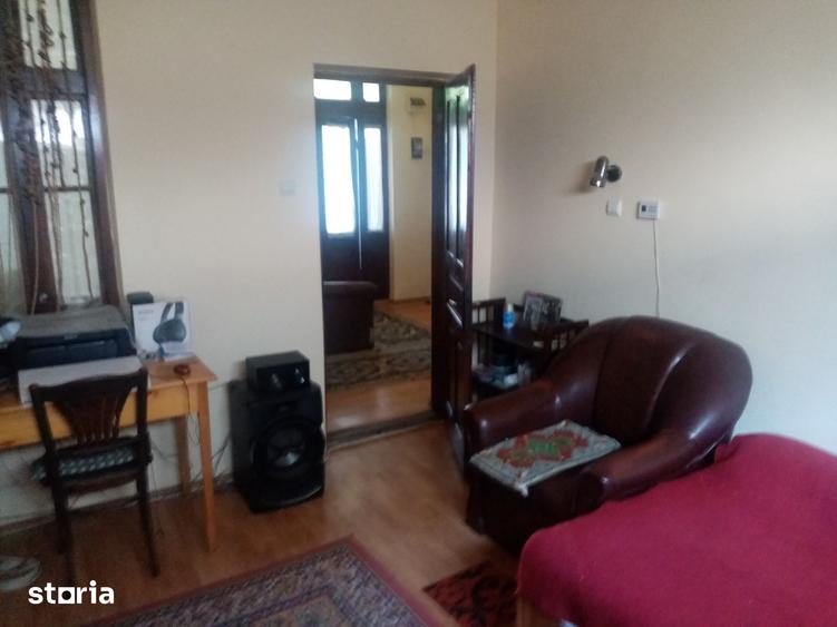 Casă cu 4 camere cu Teren 562 Mp în Pucioasa