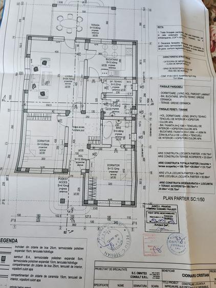 Casă cu 3 camere decomandat în Păulești