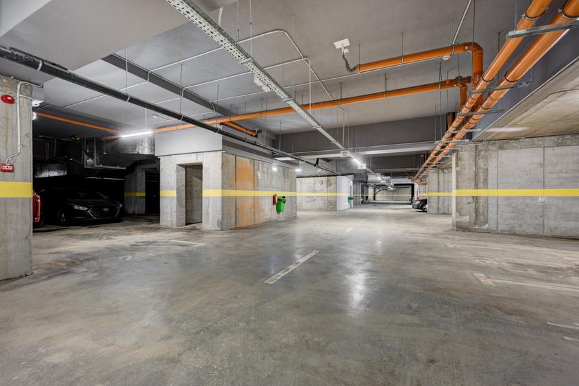 Apartament cu 2 camere semidecomandat, mobilat în Industriilor