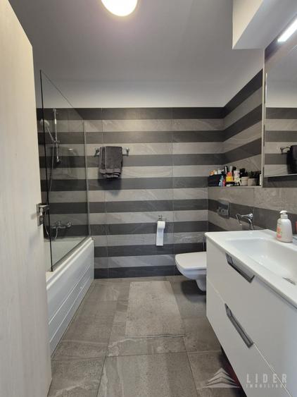 Apartament cu 3 camere semidecomandat, mobilat în Gheorgheni