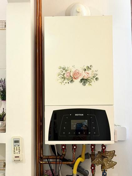 Apartament cu 3 camere semidecomandat în Universitate