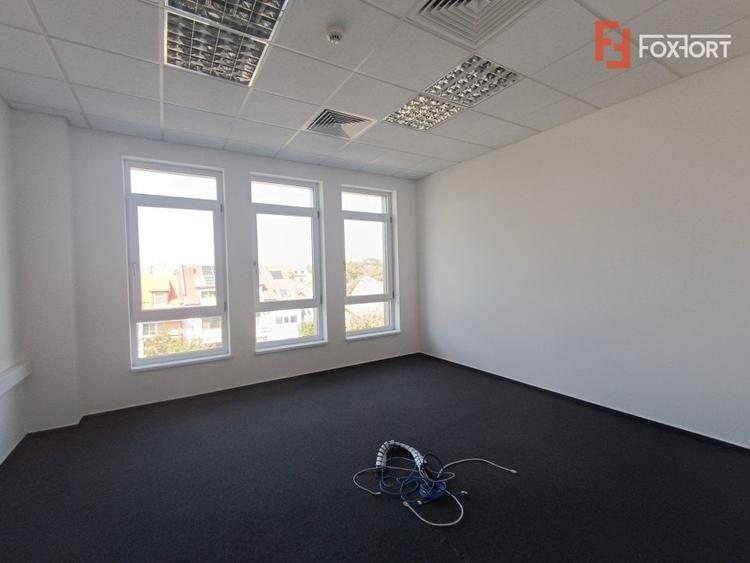Birou, de 760 mp, în Spitalul Județean