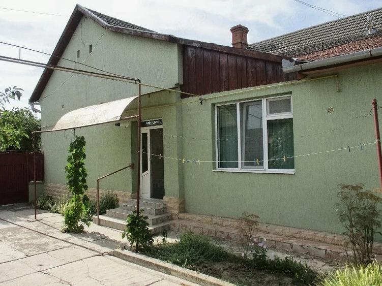 Casă cu 3 camere cu Teren 2910 Mp în Nădab