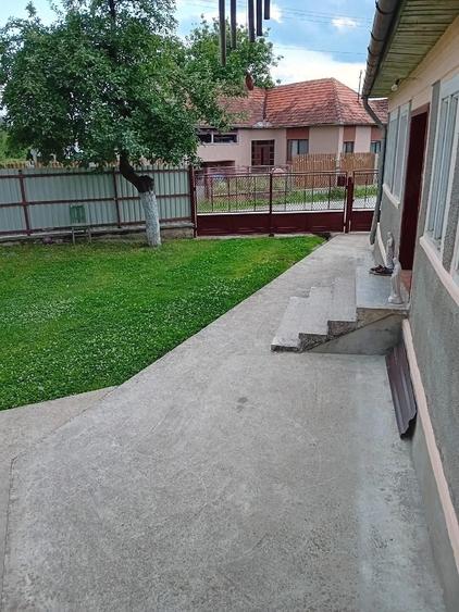 Casă cu 3 camere cu Teren 700 Mp în Rișculița