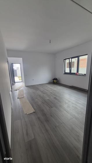 Casă cu 3 camere în Central