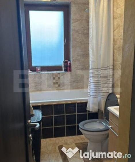 Apartament cu 3 camere semidecomandat în Semicentral