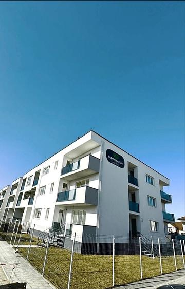 Apartament cu 3 camere decomandat în Ștefan cel Mare