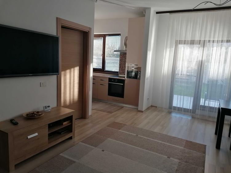 Casă cu 3 camere în Berceni