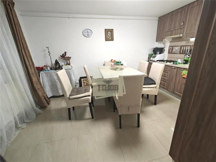 Casă individuală cu 4 camere cu Garaj în Trei Stejari