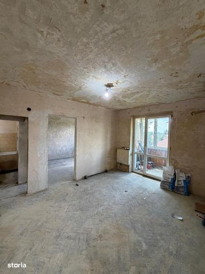 Apartament cu 3 camere semidecomandat în Domenii
