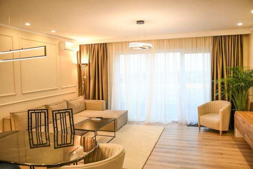 Apartament cu 3 camere decomandat, mobilat în Central