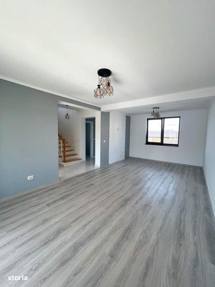 Casă cu 4 camere în Horpaz