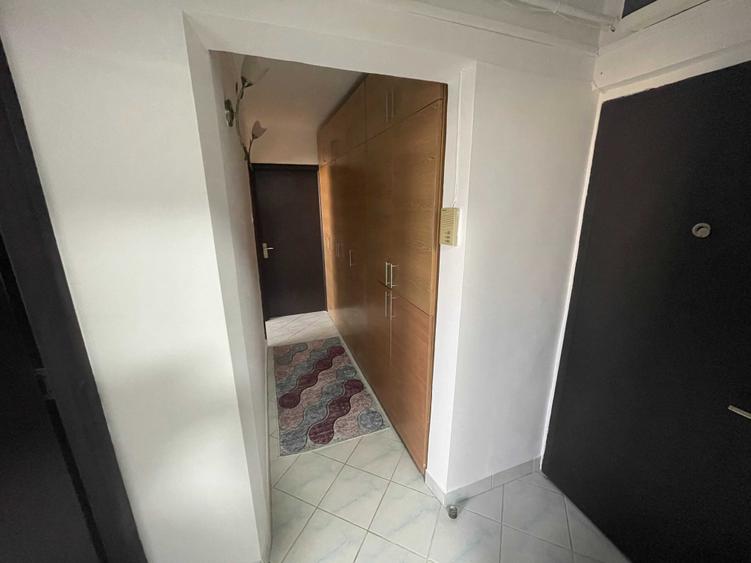 Apartament cu 2 camere decomandat în Păcii
