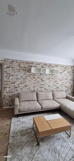 Apartament cu 3 camere decomandat, mobilat în Băneasa
