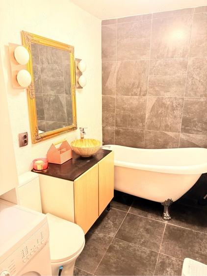 Apartament cu 2 camere decomandat în 1 Mai