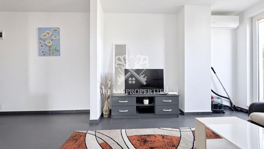 Apartament cu 3 camere semidecomandat, mobilat în Florești