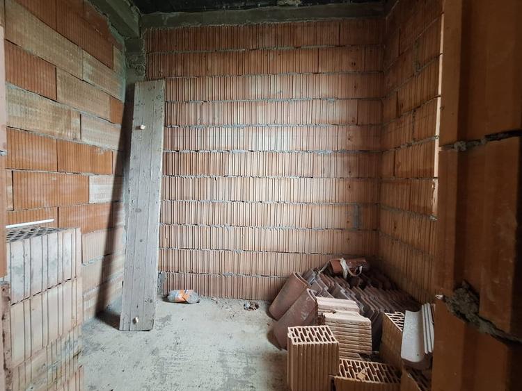 Duplex cu 5 camere cu Teren 400 Mp în Calea Urseni