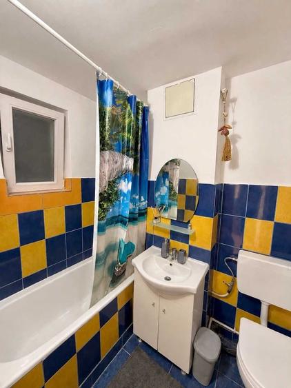 Apartament cu 2 camere semidecomandat în Tătărași