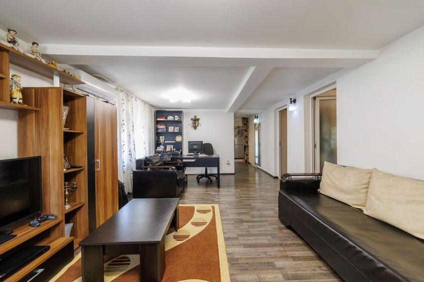 Casă cu 3 camere cu Teren 634 Mp în Central