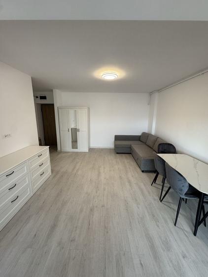 Apartament cu 2 camere semidecomandat în Dobroești