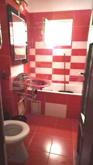 Apartament cu 2 camere decomandat, mobilat în Tractorul