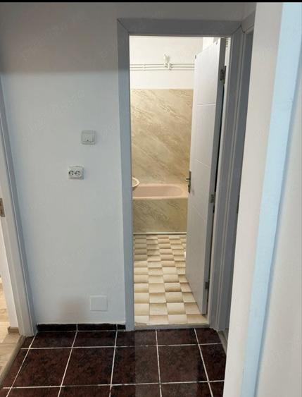 Apartament cu 2 camere decomandat în Pandurilor