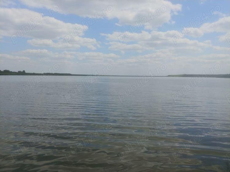 Teren de 10 mp, în Ograda