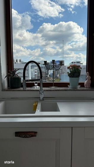 Apartament cu 3 camere, mobilat în Băneasa