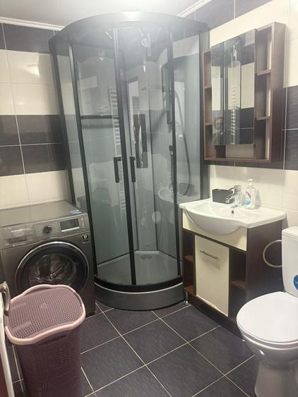 Apartament cu 2 camere decomandat în Gârlești
