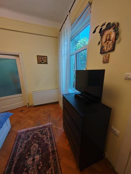 Casă cu 2 camere cu Teren 150 Mp în Moșilor